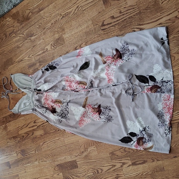 (XS) NWT Simplee Deep V Neck Open Back Floral Side Slit Halter Maxi Dress - Picture 9 of 9